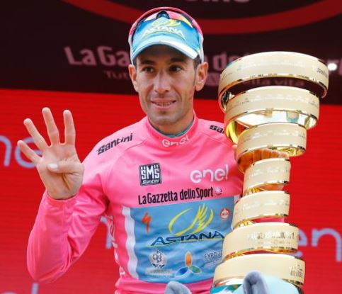 Nibali Giro trophy