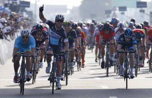 cavendish-wins-stage1-dubai2015