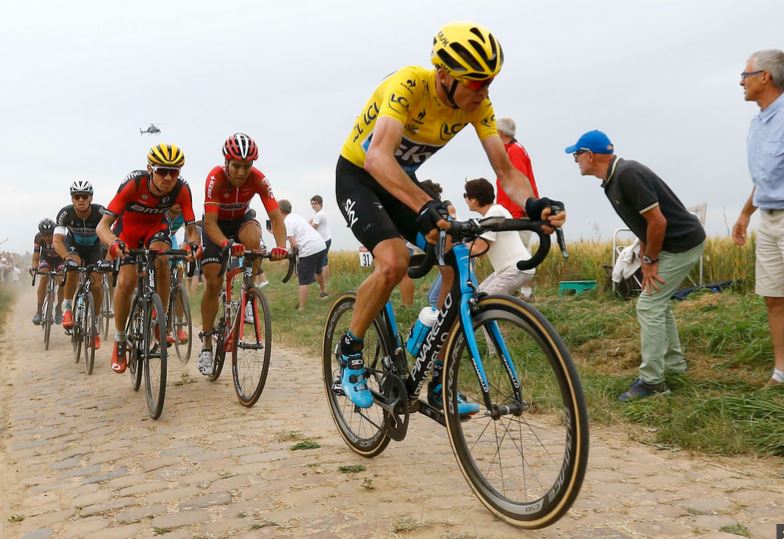 froome cobbles