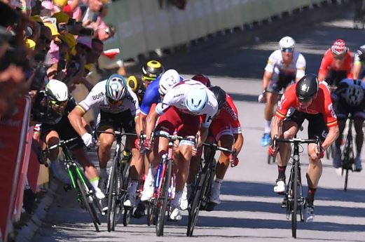 Cav Sagan crash tdf 2018