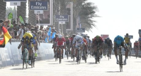 Groenewegen wins stage1