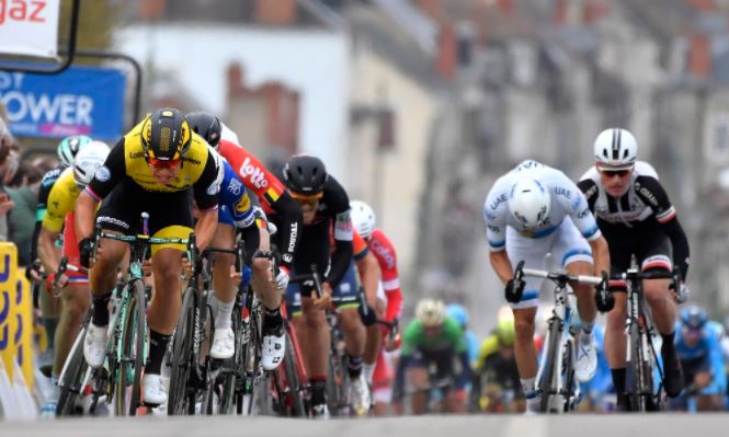 Groenewegen wins stage2 PN