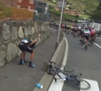 froome crash vuelta