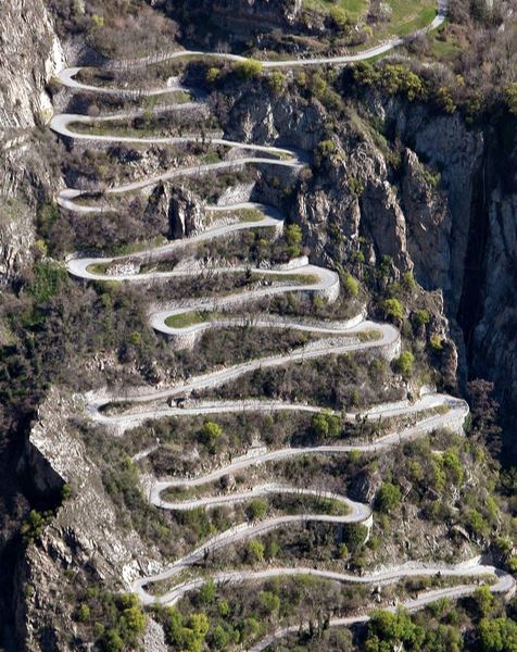 lacets de montvernier