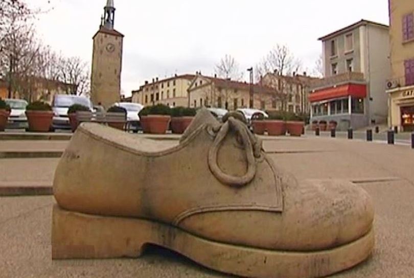 romans sur isere shoe